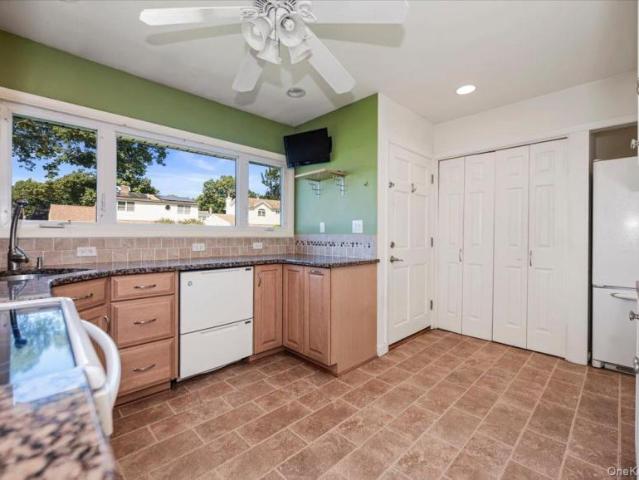 House for sale in North Wantagh, Nassau County