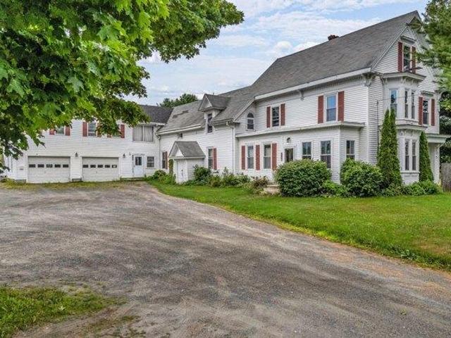 House for sale in Warren, Maine