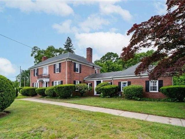 House for sale in Warwick, Rhode Island