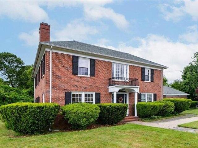 House for sale in Warwick, Rhode Island