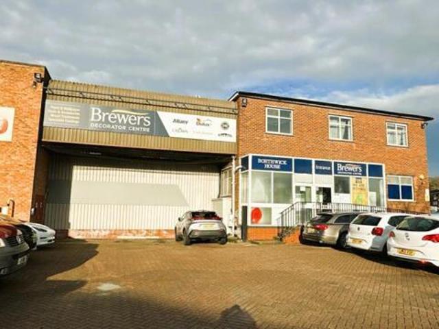 House for rent in Watford Heath, North Watford