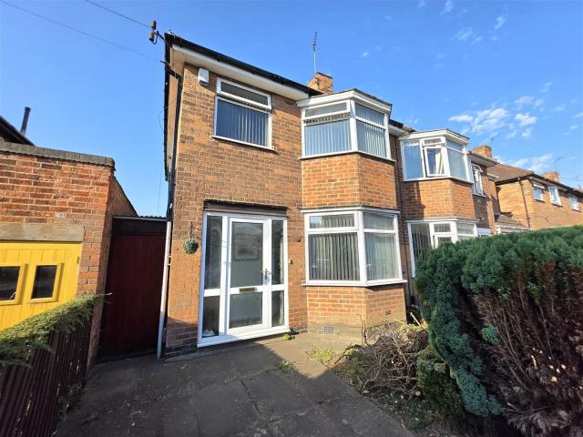 House for rent in Stocking Farm, Old Wharf