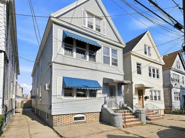 House for sale in Bayonne, Hudson County