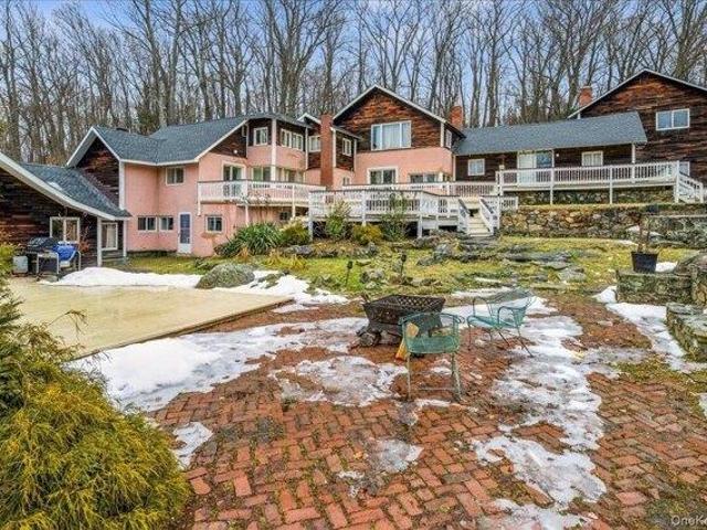 House for sale in New York