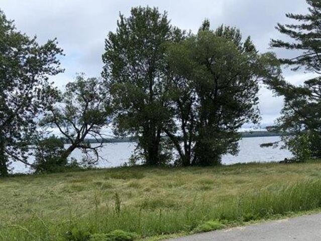 House for sale in Newport, Maine