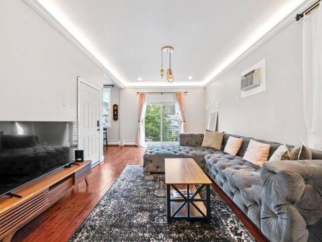 House for sale in Hudson, New Jersey