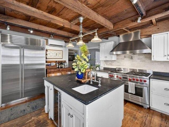 House for sale in Provincetown, Barnstable County