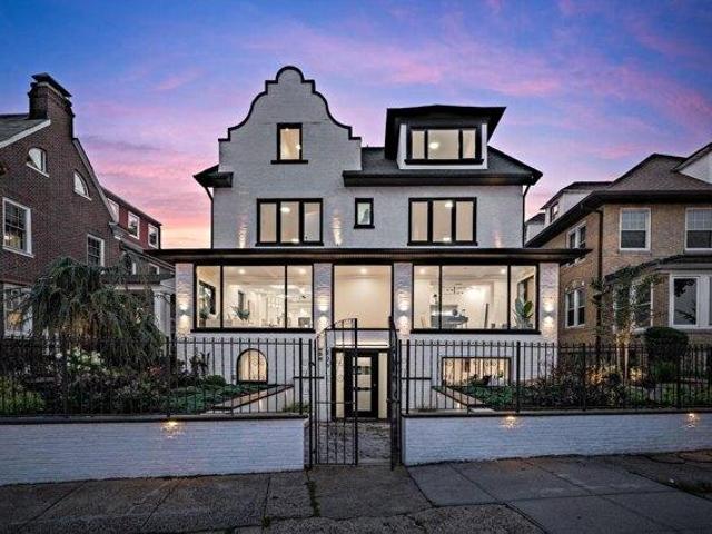 House for sale in Hudson, New Jersey
