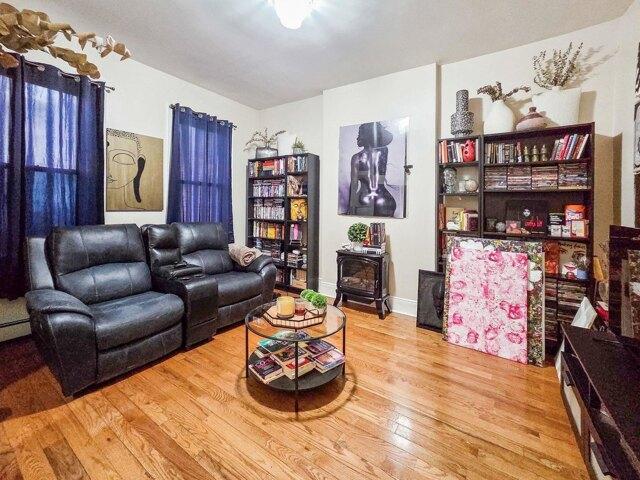 House for sale in Hudson, New Jersey