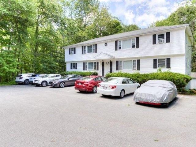 House for sale in Charlton, Massachusetts