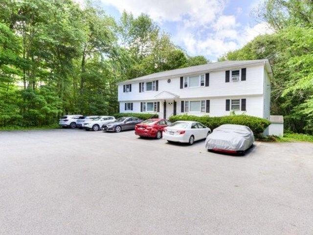 House for sale in Charlton, Massachusetts