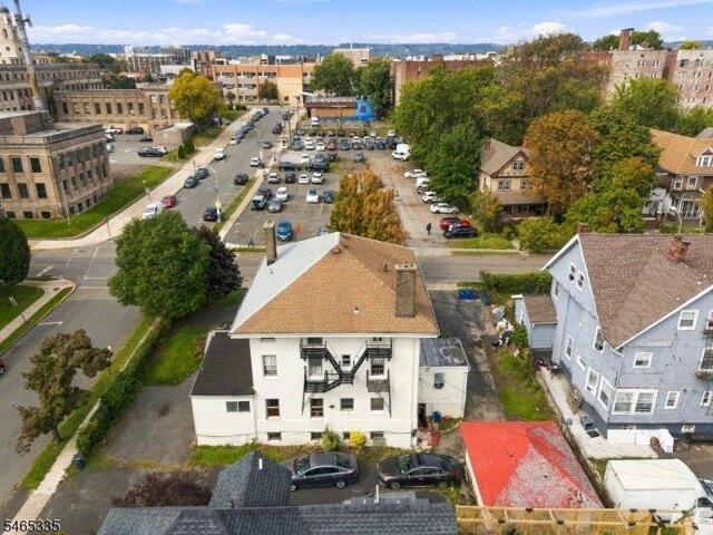 House for sale in East Orange, Essex County