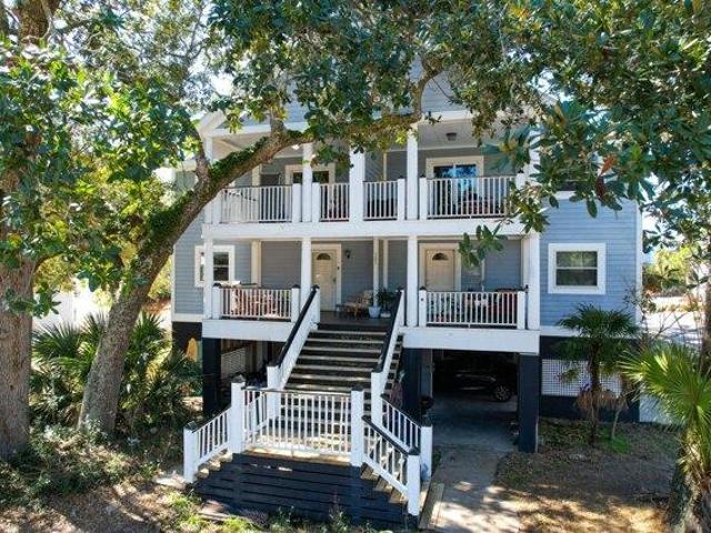 House for sale in Folly Beach, South Carolina