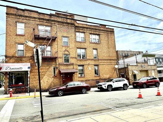 House for sale in Hudson, New Jersey