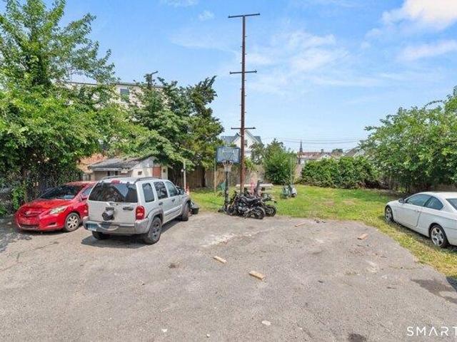 House for sale in Bridgeport, Connecticut