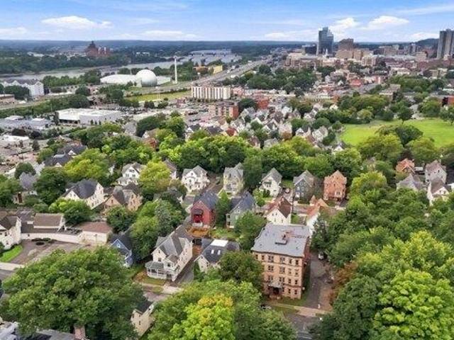 House for sale in South End, Springfield