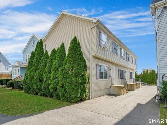 House for sale in Cos Cob, Connecticut