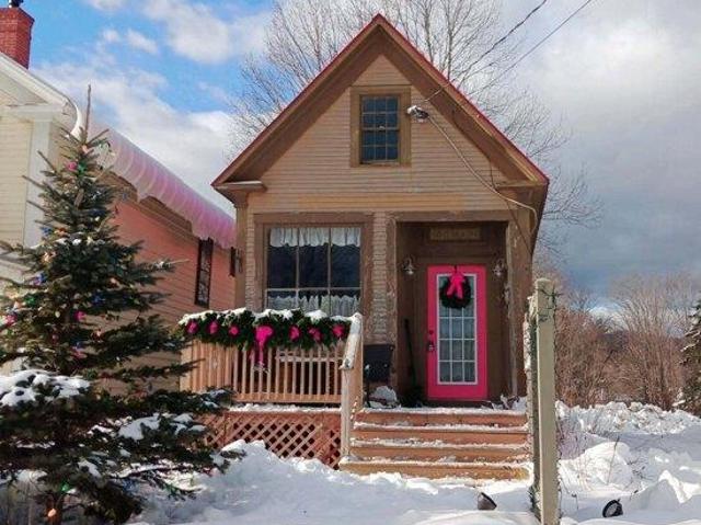 House for sale in Maine