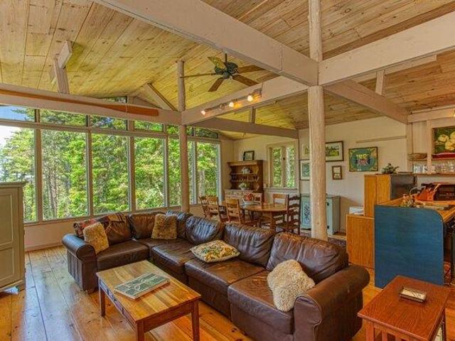 House for sale in Boothbay Harbor, Maine