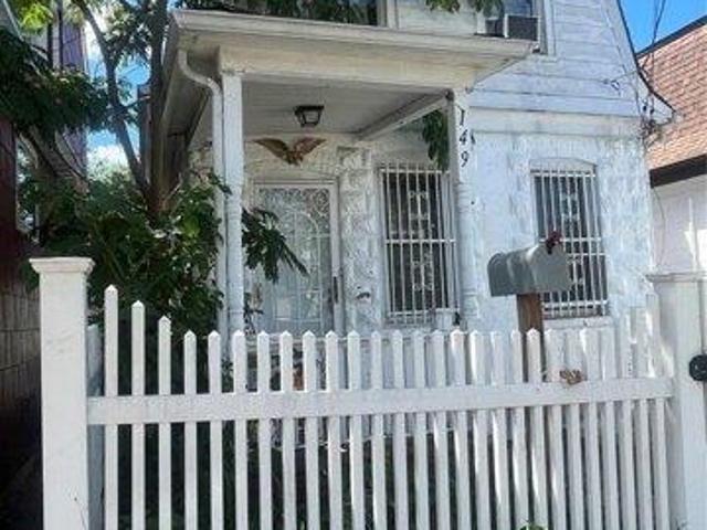 House for sale in Passaic, New Jersey