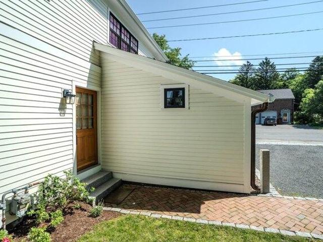 House for sale in South Deerfield, Deerfield