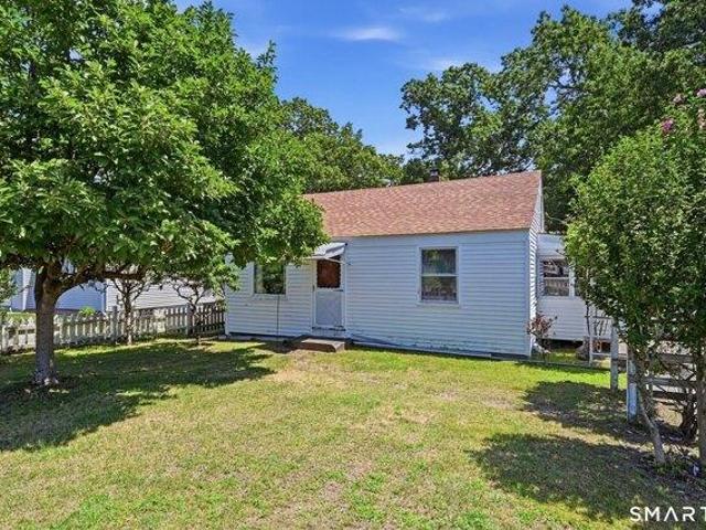 House for sale in Enfield, Connecticut