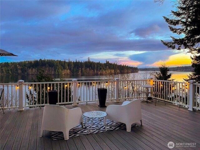 House for sale in Grapeview