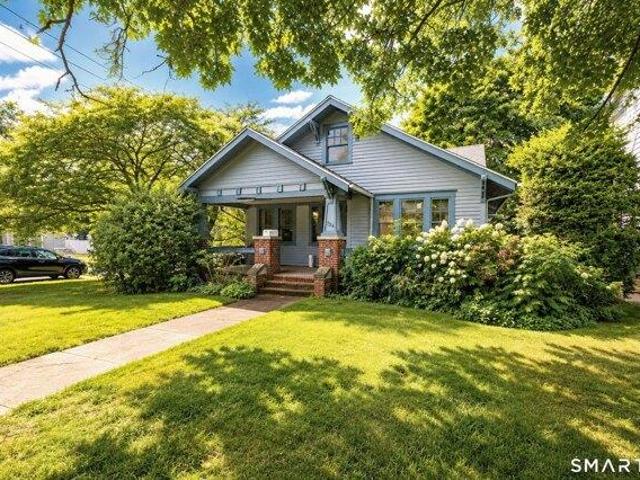House for sale in Hamden, Connecticut