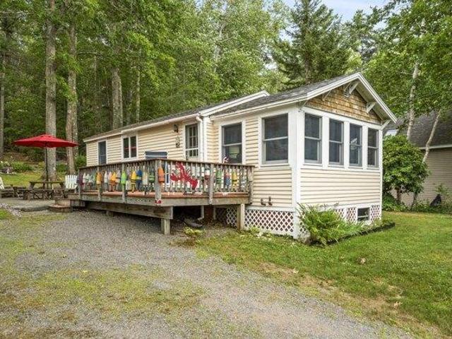 House for sale in Bailey Island, Maine