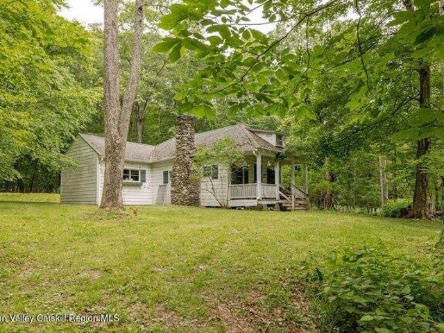 House for sale in Hillsdale, New York