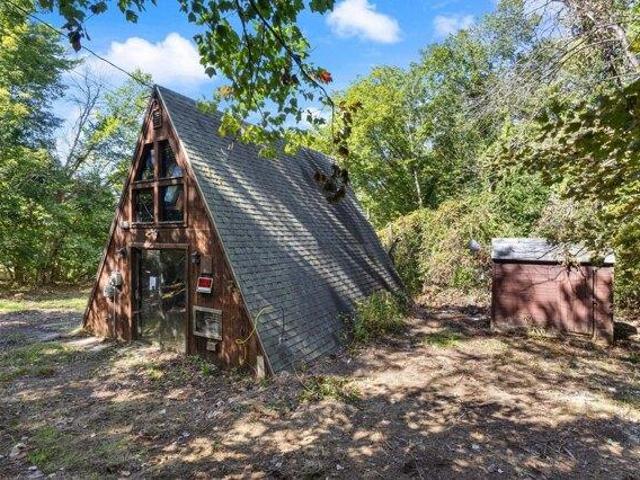 House for sale in East Hiram, Hiram