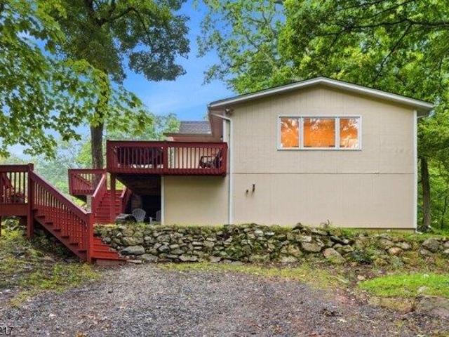 House for sale in Glasser, New Jersey