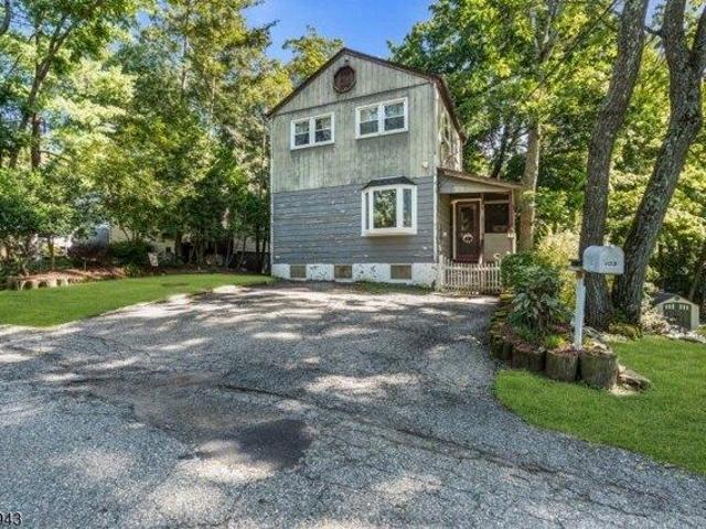 House for sale in Hopatcong Hills, Hopatcong