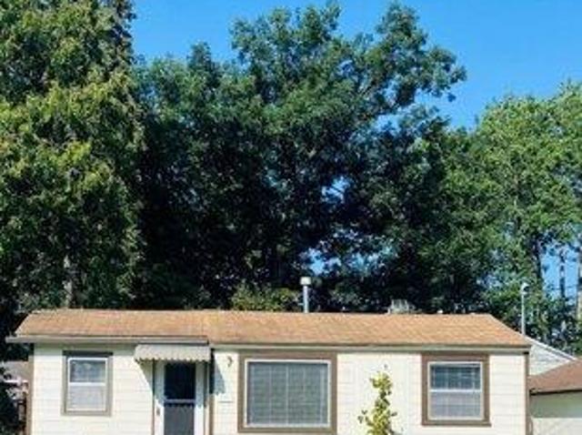 House for sale in Houghton Lake, Michigan