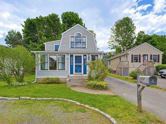 House for sale in Kingston, Massachusetts