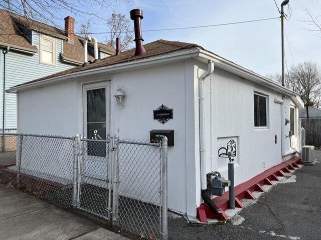 House for sale in Lynn, Essex County
