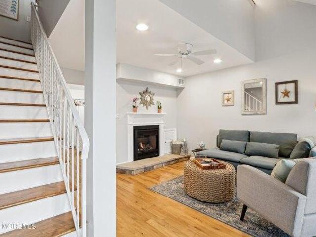House for sale in Monmouth Beach
