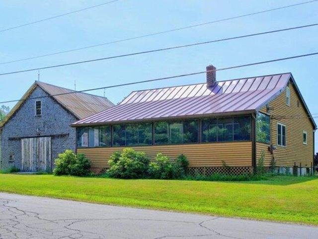 House for sale in Mount Vernon, Maine