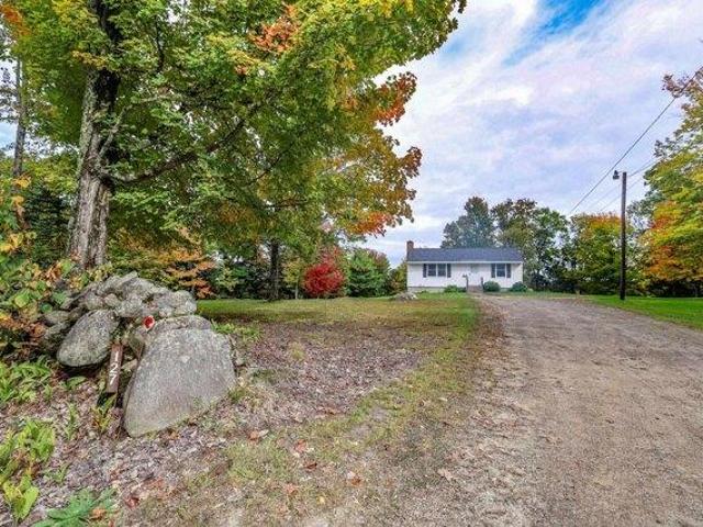 House for sale in New Boston, Hillsborough County