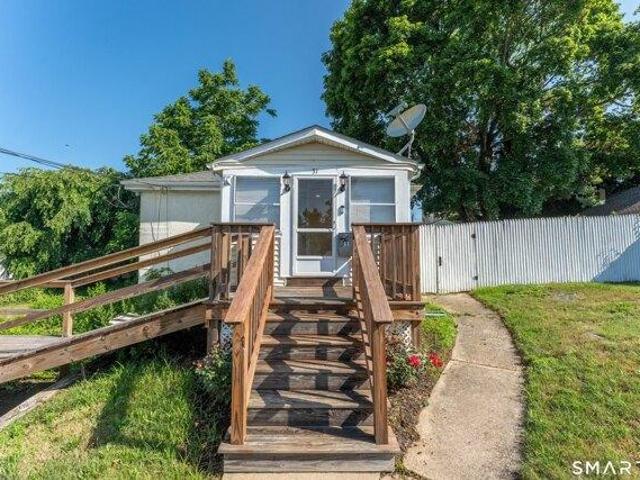 House for sale in New London, Connecticut