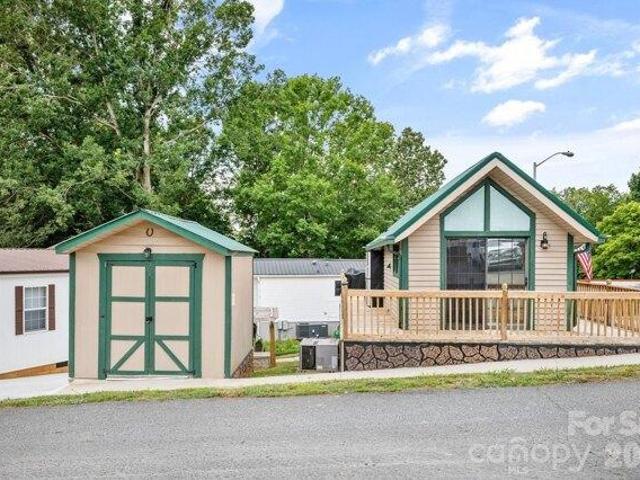 House for sale in New London, North Carolina