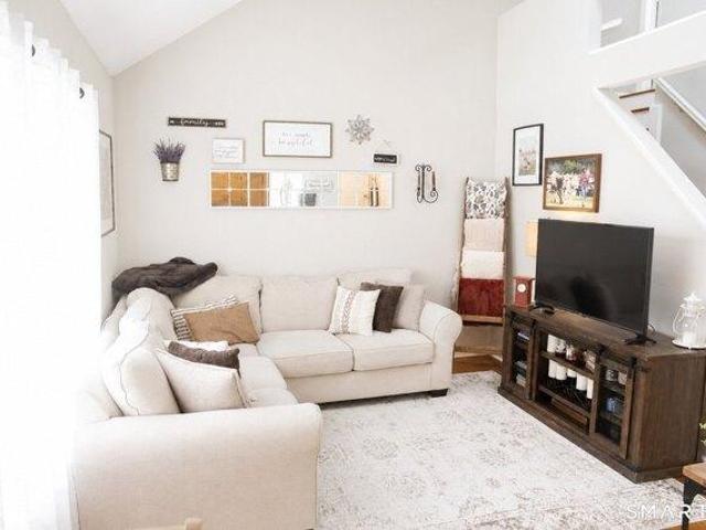 House for sale in Gaylordsville, Connecticut