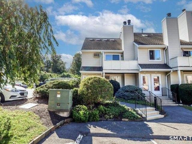 House for sale in Willow Springs, New Milford