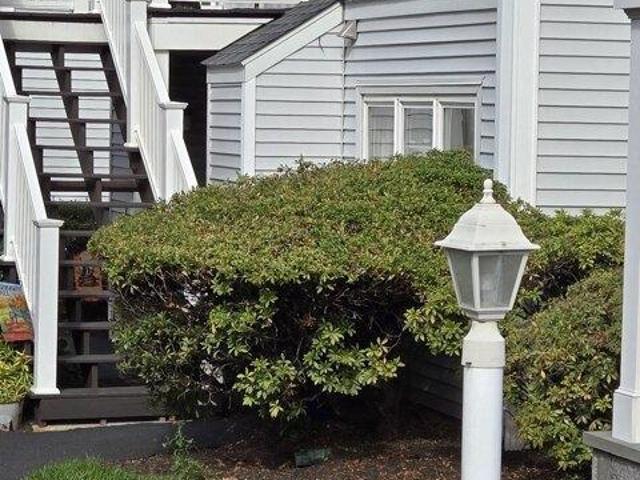House for sale in East Norwalk, Norwalk