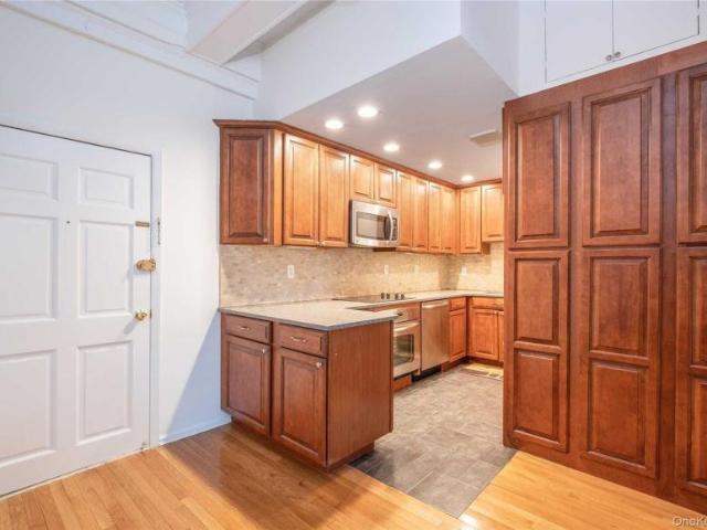 House for sale in Pelham, New York