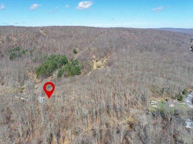 House for sale in Garrett, Maryland