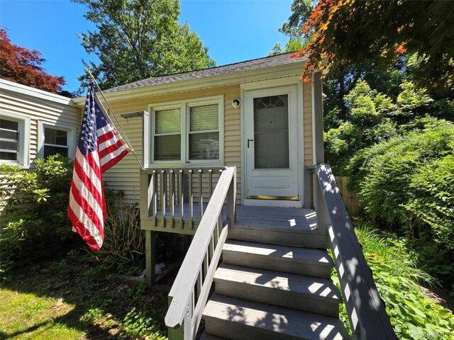 House for sale in Patterson, New York
