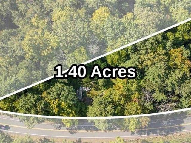House for sale in Petersham, Worcester County