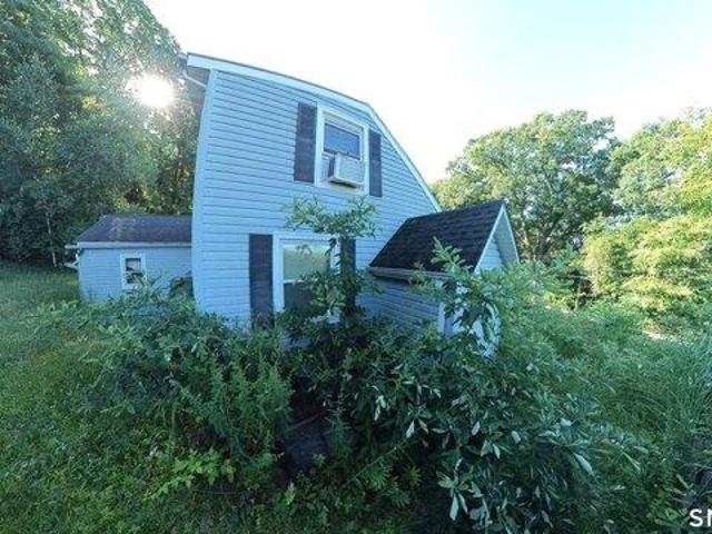 House for sale in Plymouth, Connecticut