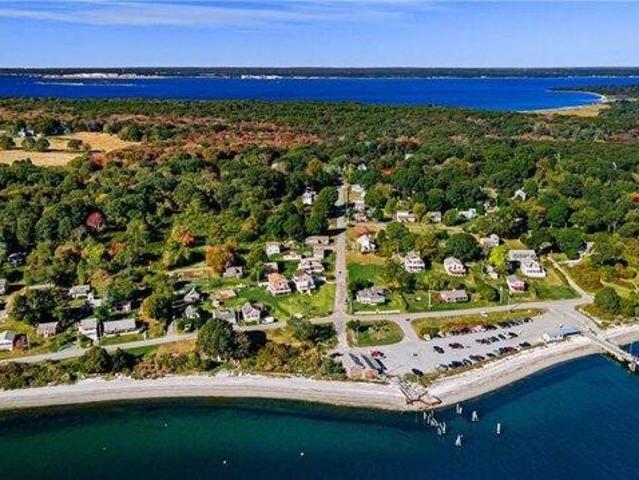 House for sale in Portsmouth, Rhode Island